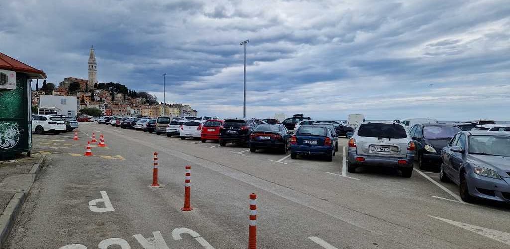 AVVISO – PARCHEGGIO GRANDE VALDIBORA