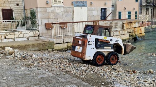 UREĐENJE PLAŽICE NA GRADSKOJ TRŽNICI