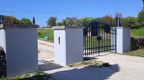 VERNICIATURA DELL’ ENTRATA A CUVI